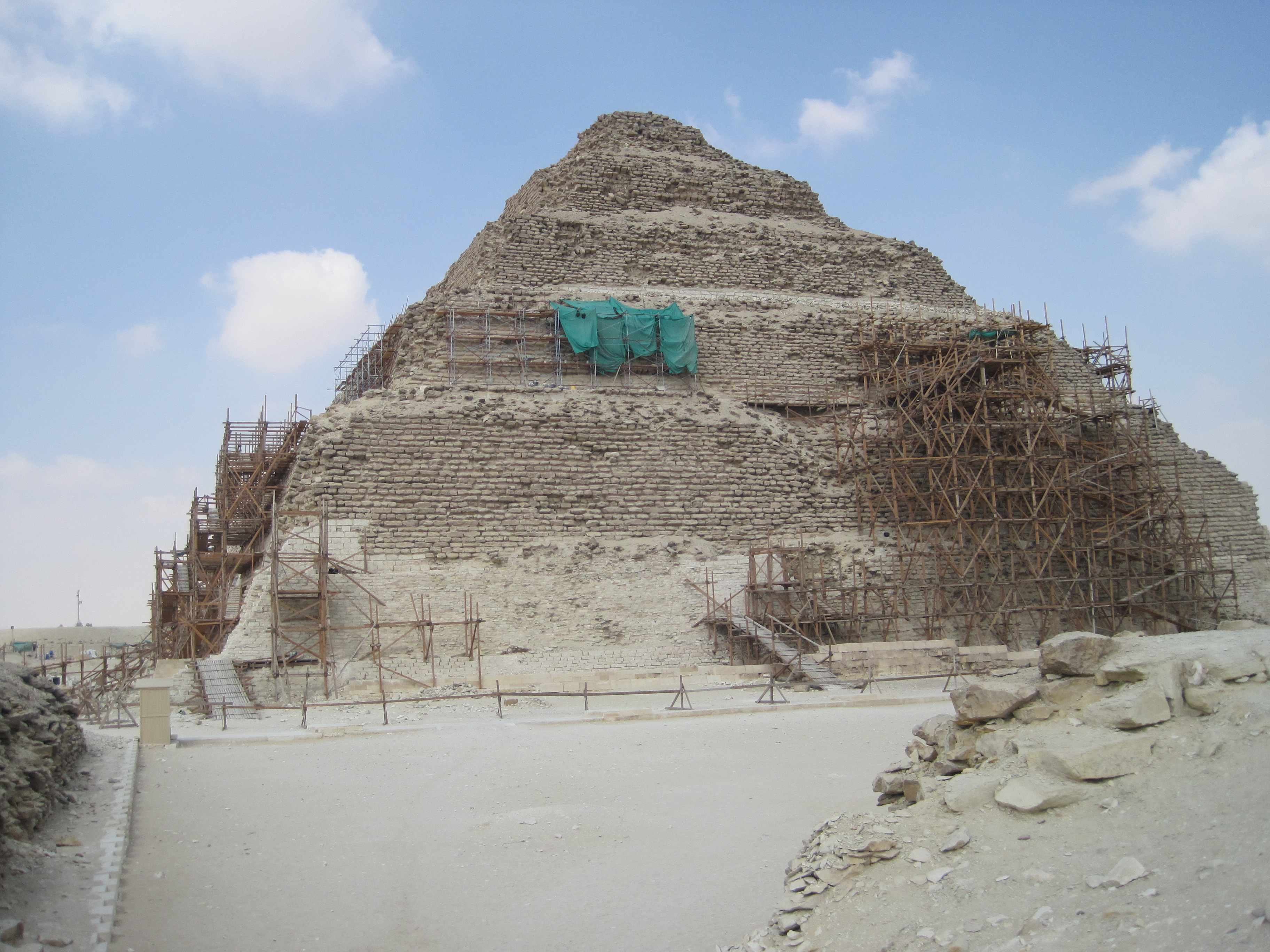 Saqqara_Stufenpyramide
