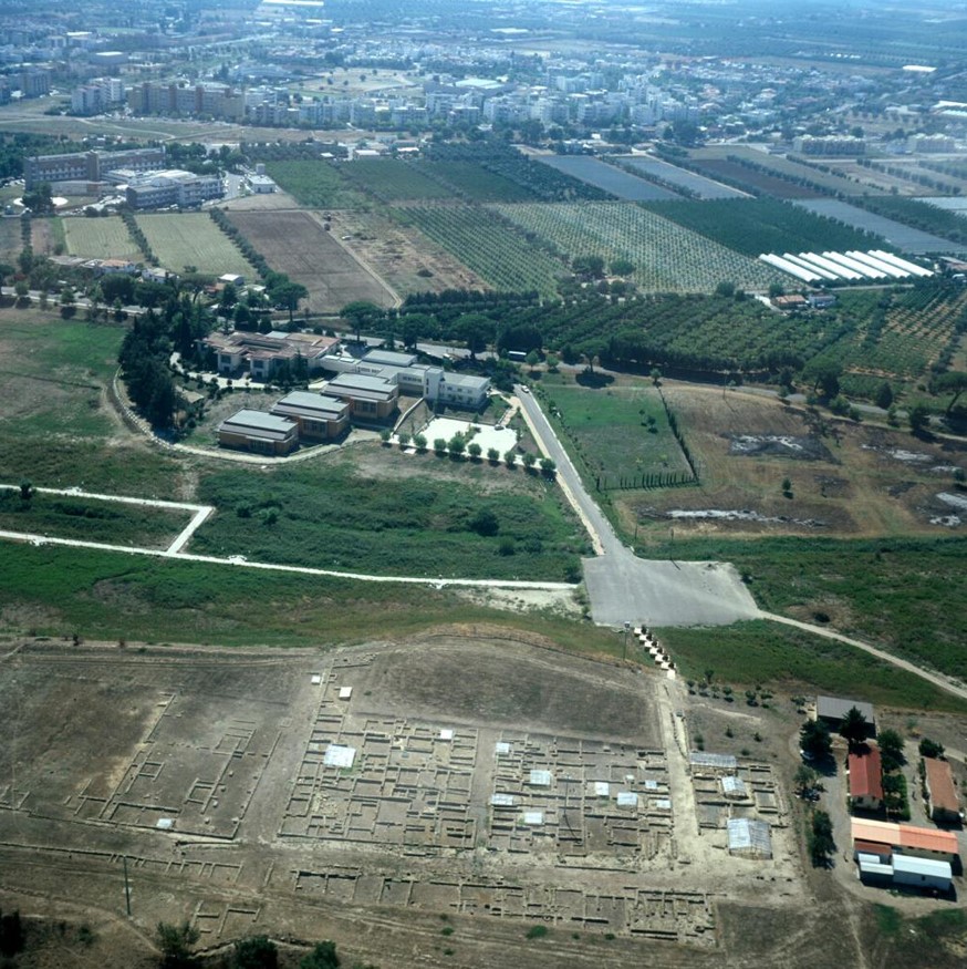 Herakleia 3 Panoramica dall' alto dell'area centrale di Herakleia.jpg